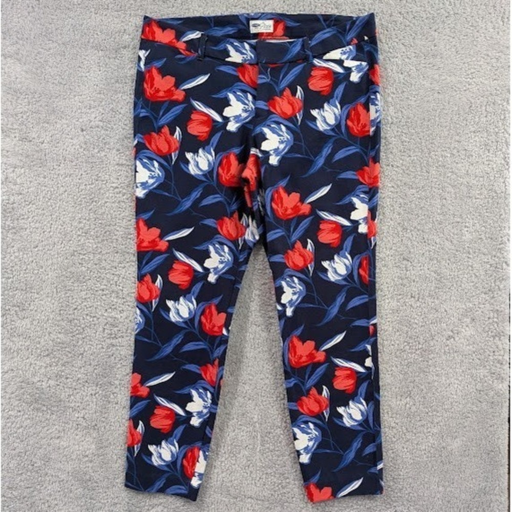 Old‎ Navy Women's Multicolor Pixie Mid-Rise Pants Size 14 Red White Blue Floral